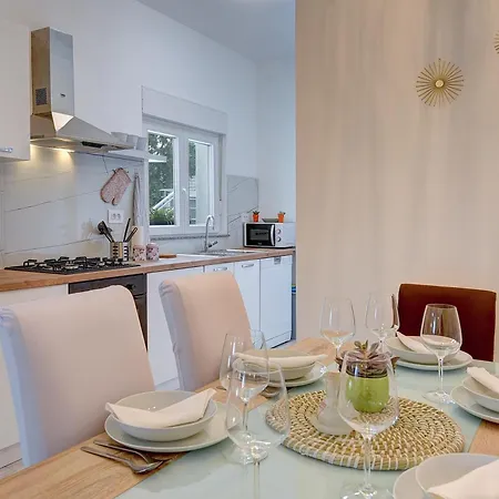 With Parking Space Valtura, - 22791 Apartamento *